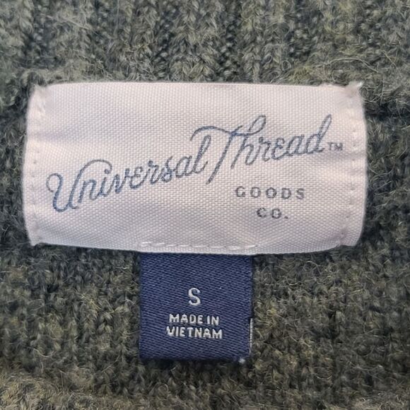 Universal Thread Women's Green Mock Neck Long Sleeve Cropped Sweater S - Picture 7 of 7